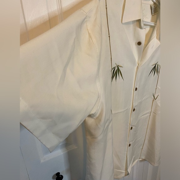 🎋🎍🤍 White “Bamboo Cay” button up Shirt Men’s M (fits large) Vacation Shirt - Picture 5 of 8